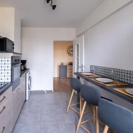 Apartment Le Grandmont - Spacious For 4 People Tours